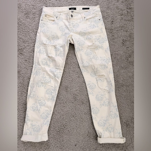 STS Blue Denim - STS blue jeans soft white with blue flowers